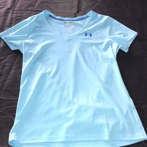 NWOT under armour t shirt